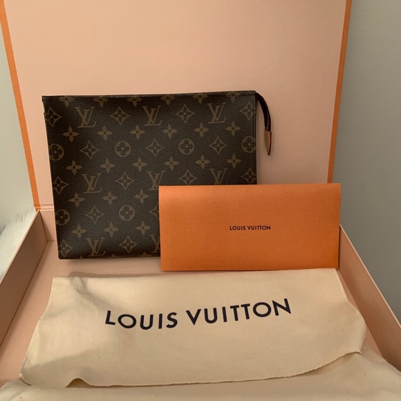 SOLD Brand New Authentic Louis Vuitton Toiletry 26 - Picture 8 of 10